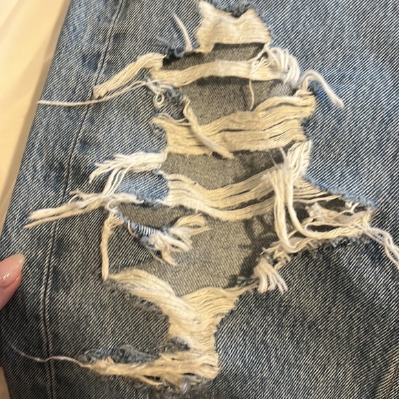 ARITZIA- 90S JEANS DISTRESSED SIZE 25 - Picture 11 of 11